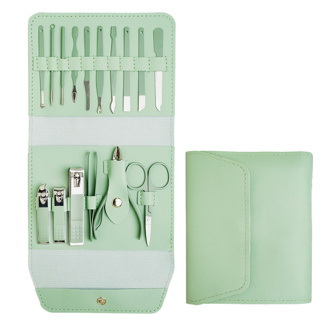 The cuticle nipper and scissors in the open case
