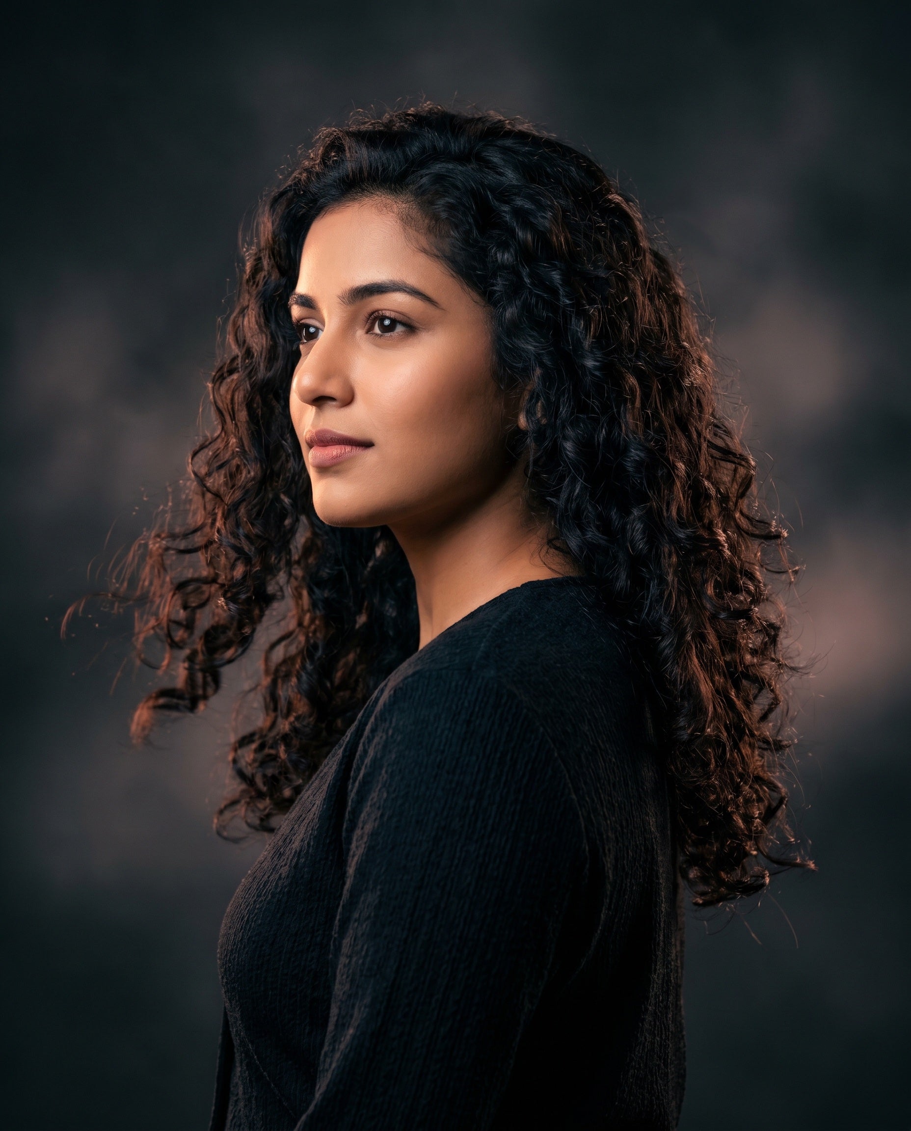 Indian woman with defined curls